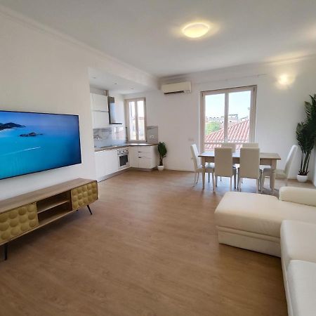 Attico Vespucci Luxury Penthouse Apartment Olbia Bagian luar foto