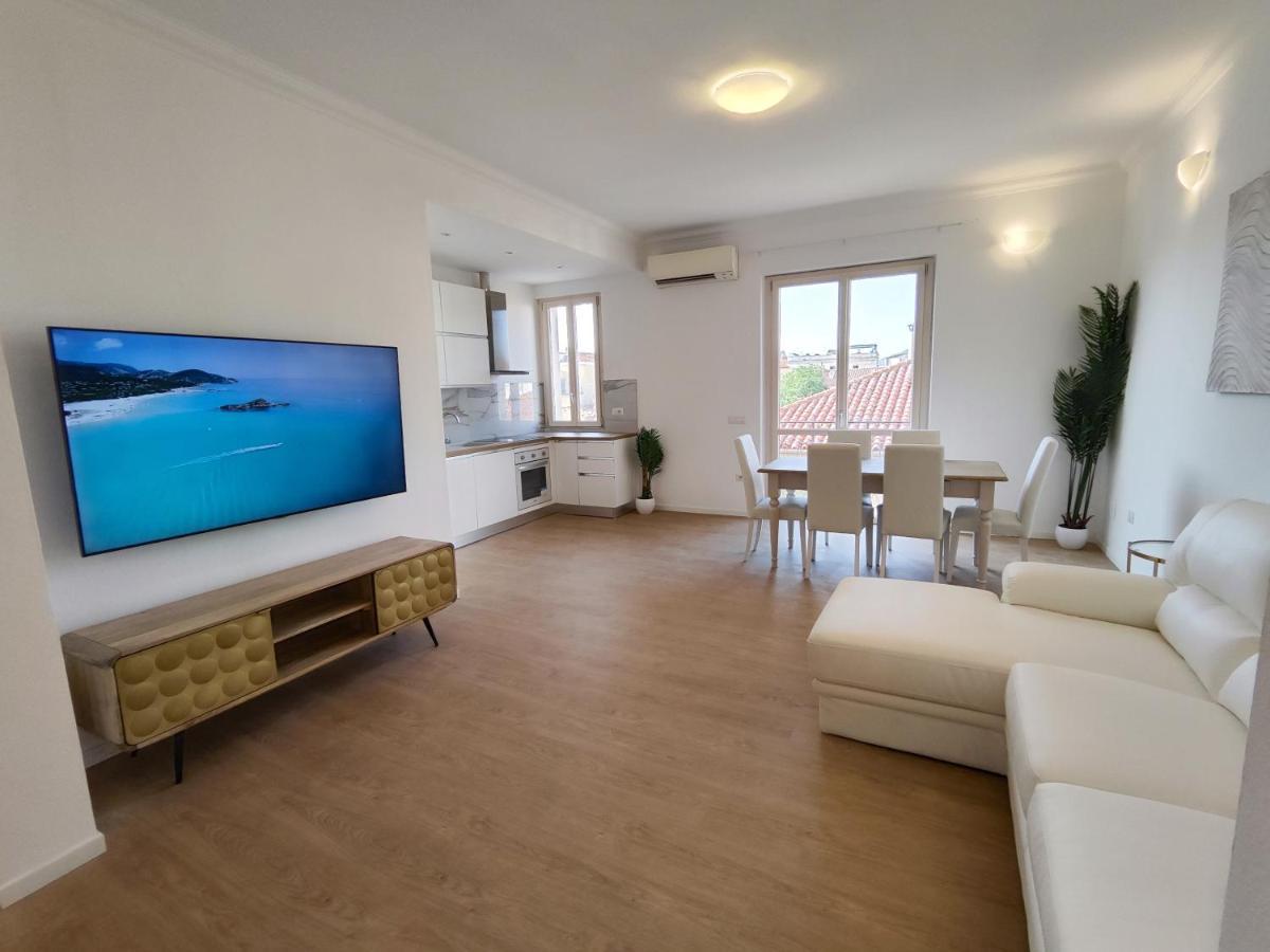 Attico Vespucci Luxury Penthouse Apartment Olbia Bagian luar foto